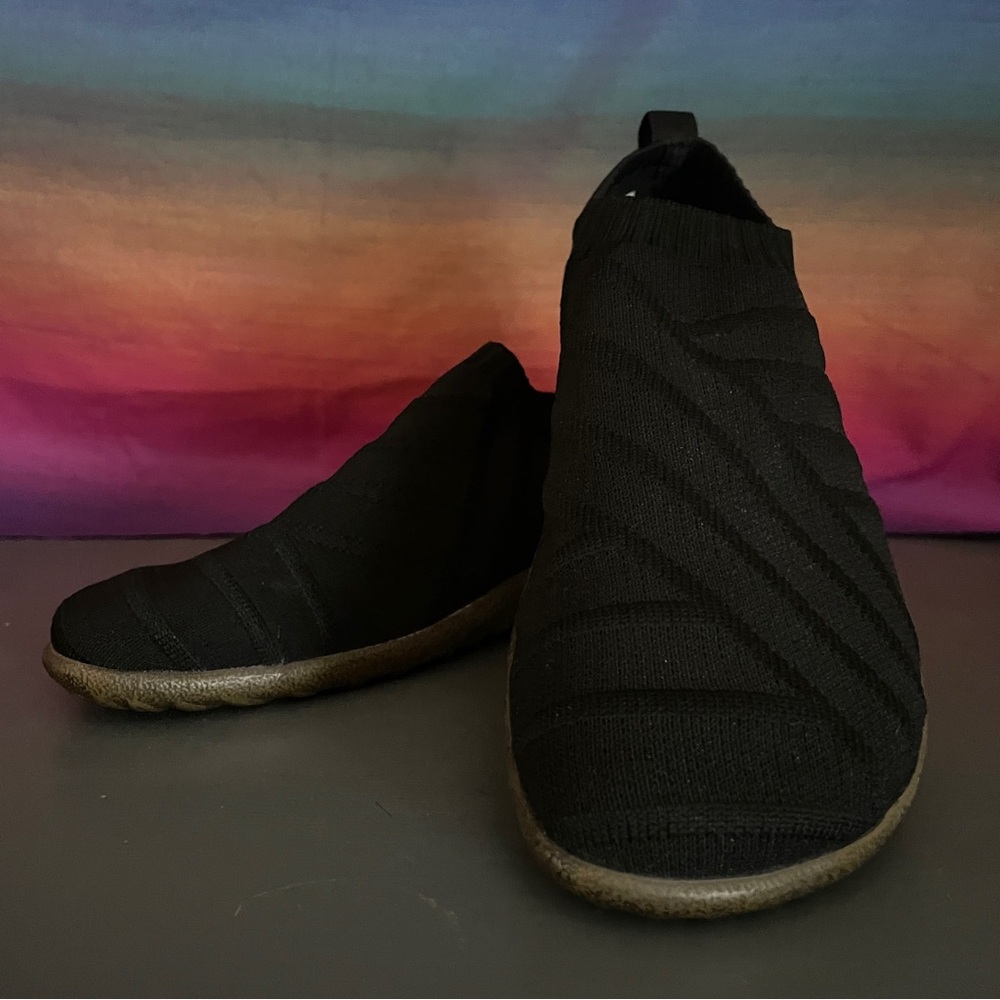 Naot Okahu Knit Slip On Sneakers Black Comfort EU 38 US 7.5-8